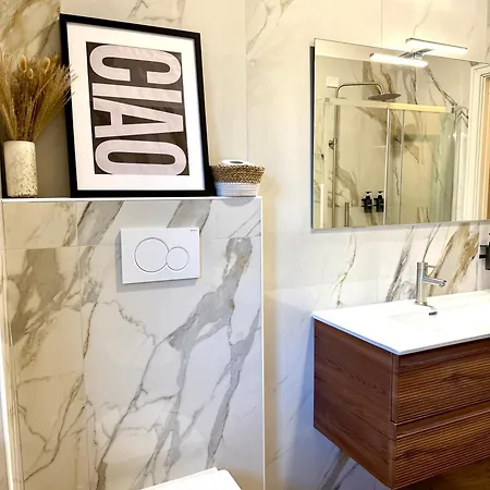 アパート Sarhome *